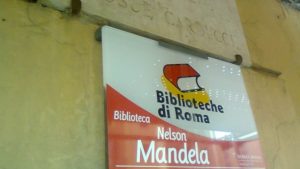 Biblioteca Nelson Mandela (foto tratta dal profilo Facebook di Fabio Rampelli)