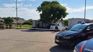 Trovato cadavere in un parco