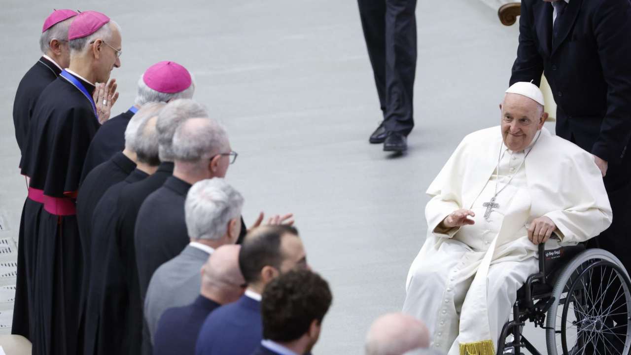 Papa Francesco fa allarmare i fedeli: controllo ospedaliero a sorpresa, ecco cosa è successo in queste ore