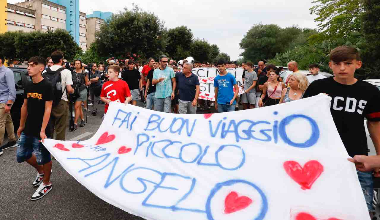 La Diocesi di Roma ha annunciato messe in suffragio di Michelle prima della fiaccolata organizzata dalla scuola che la ragazza frequentava