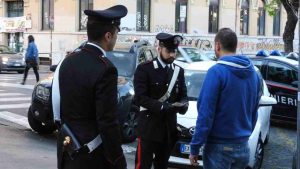 Controlli dei Carabinieri alla stazione Termini di Roma (Immagine di repertorio)