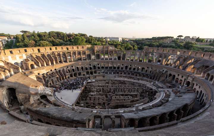 Una veduta dall'alto del Colosseo di Roma (Immagine di repertorio)