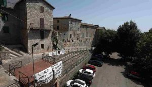 Il murales dedicato a Thomas Bricca il 19enne ucciso con un colpo di pistola ad Alatri lo scorso gennaio, Roma