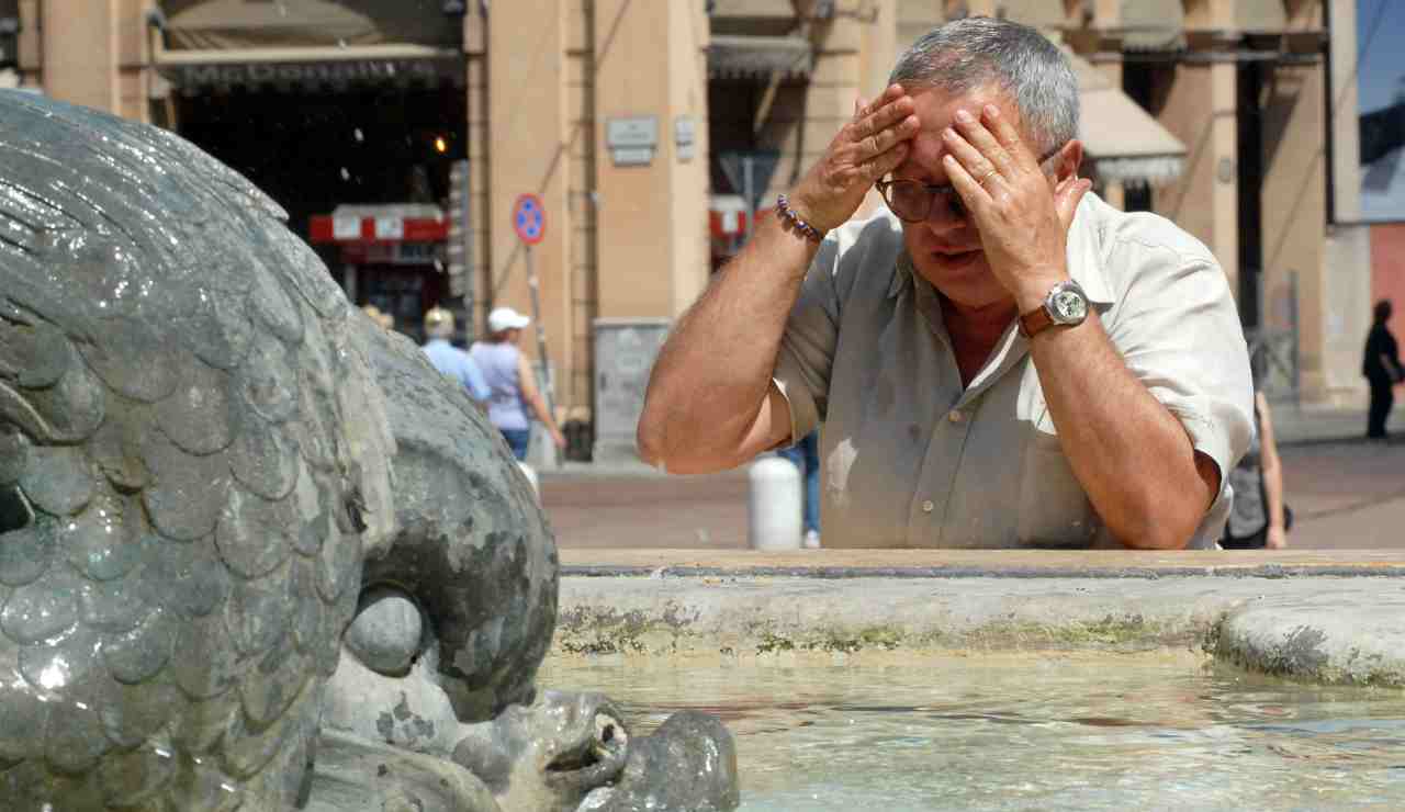 Anziano cade dal balcone a Cassino per un malore