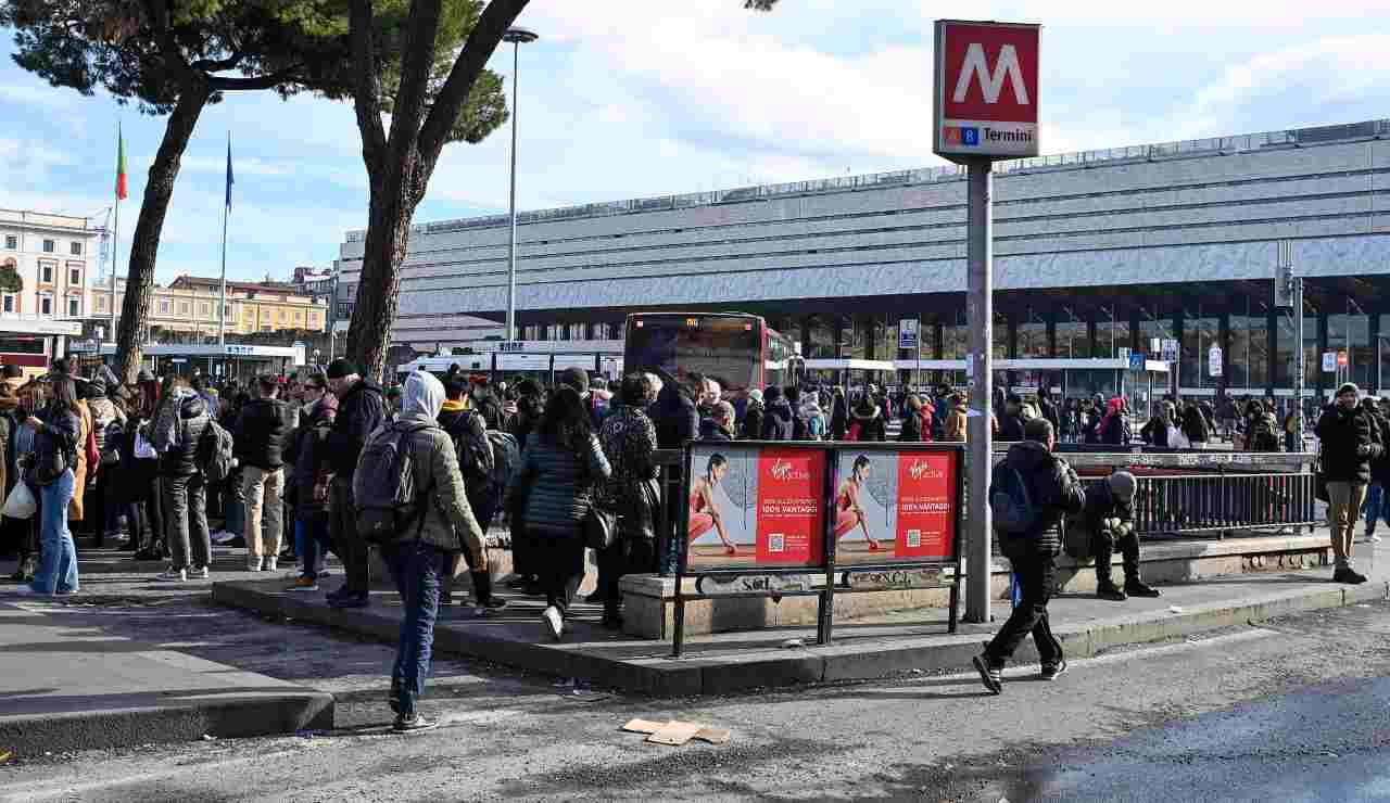 Sospesa metro A tra Arco di Travertino e Termini