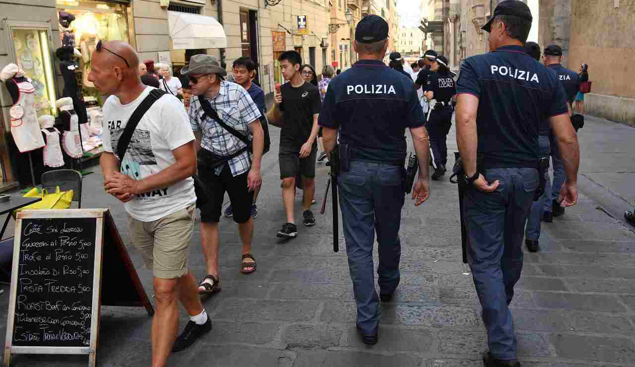 Controlli di Polizia in zona Casilino