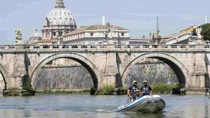 Polizia Fluviale sul Tevere. Immagine repertorio. Roma - CronacaLive.it