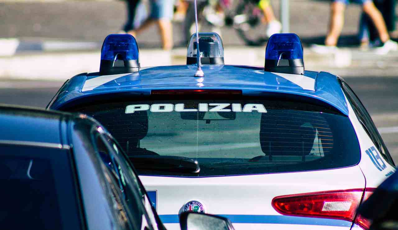 Rompe braccialetto elettronico ed evade dai domiciliari: arrestato