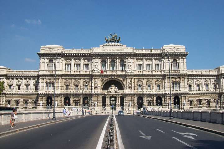 Palazzo di Giustizia, Roma (Crediti: Foto di Sergio D’Afflitto da Wikipedia)