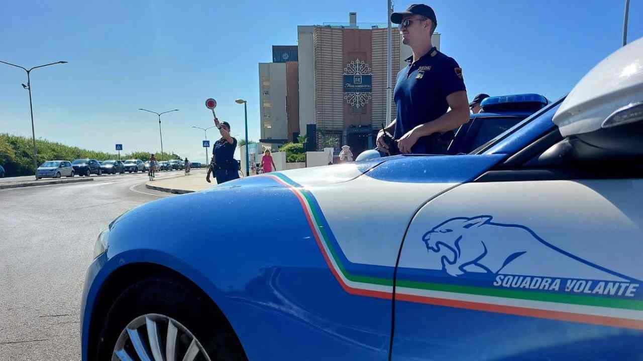 Controlli di polizia a Latina. Facebook.com, pag. Questura di Latina