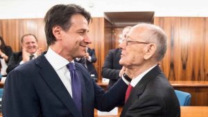 Giuseppe Conte con il padre Nicola, scomparso oggi. Fonte: Facebook.com, pag. Giuseppe Conte