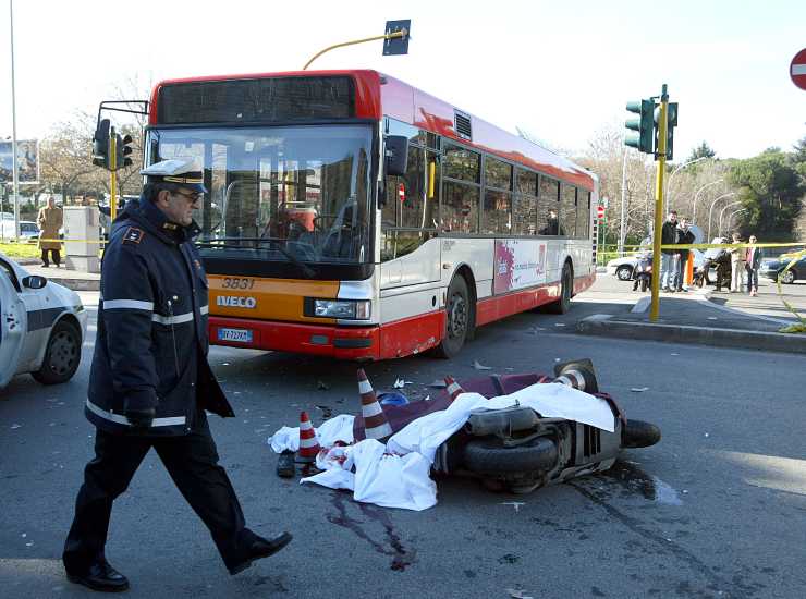 Incidente sulla C.Colombo, immagine repertorio. Roma-CronacaLive.it