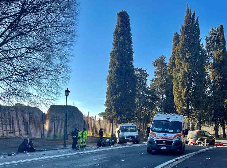 Incidente stradale a Roma (Immagine di repertorio) 