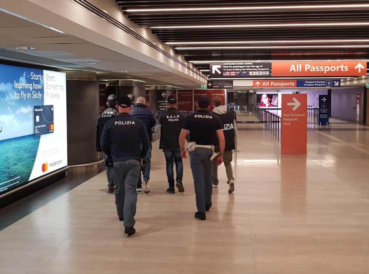 Polizia di Stato Fiumicino. Immagine repertorio. Roma-CronacaLive.it