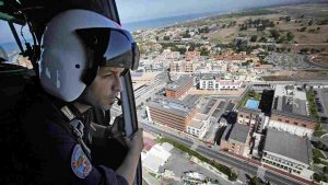 Polizia di Stato, in elicottero per il controllo del territorio. Roma-CronacaLive.it