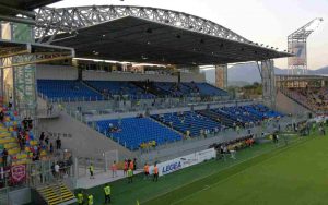 Lo stadio Benito Stirpe (Crediti: Foto di I, Sardognunu da Wikimedia Commons)