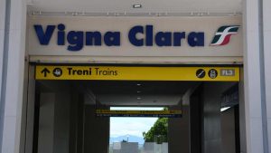 Stazione Vigna Clara. Roma-CronacaLive.it