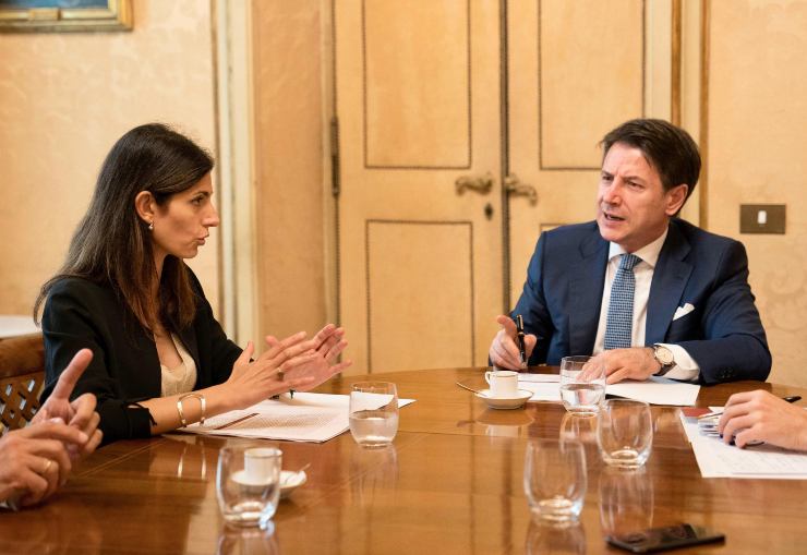 Virginia Raggi e Giuseppe Conte, immagine archivio. Roma - CronacaLive.it