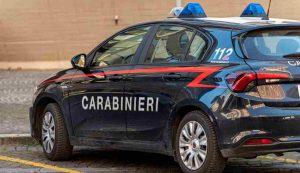 Ubriaco picchia la moglie in strada a Sabaudia: arrestato