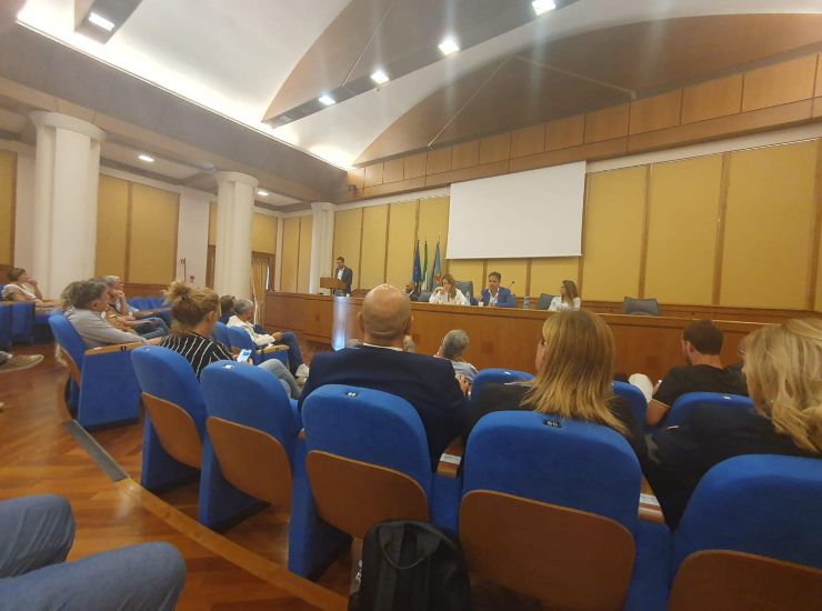 Un momento dell'audizione in commissione Rifiuti convocata dalla X Commissione del Consiglio della Regione Lazio sul Termovalorizzatore di Santa Palomba (Foto dal profilo Facebook di Simone Santilli)