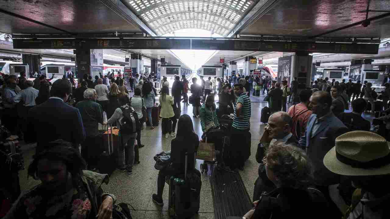 Caos a Roma Termini. Roma-CronacaLive.it