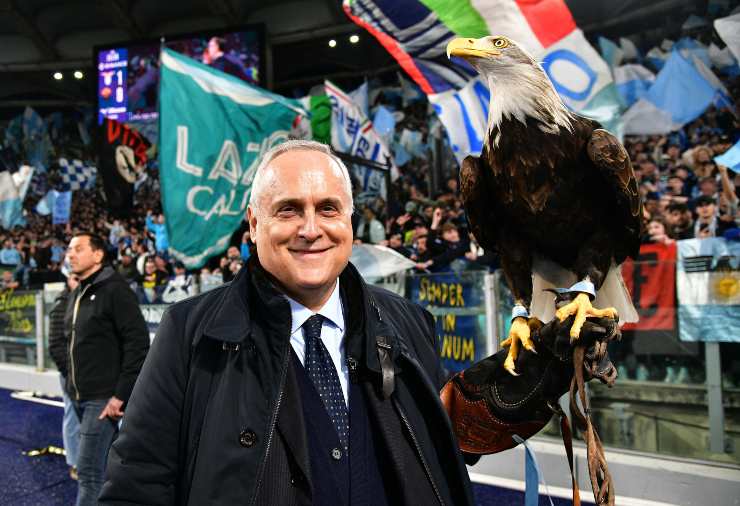 Claudio Lotito festeggia la vittoria della Lazio alo stadio Olimpico (Immagine di repertorio)