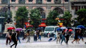 Pioggia forte in centro a Milano