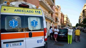 Ambulanza a Roma (Immagine di repertorio)