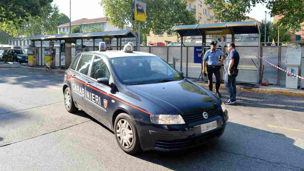 Uomo gambizzato a Roma