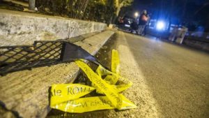 Coprì il figlio dopo incidente d'auto