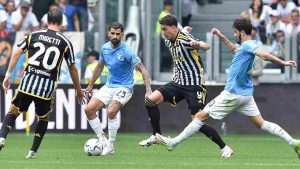 Un momento di gioco di Juventus-Lazio oggi allo Stadium di Torino. Roma-CronacaLive.it