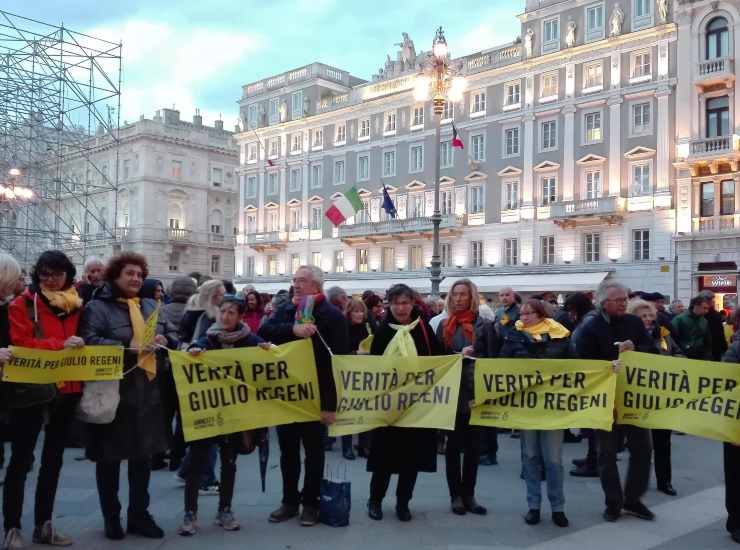 Un presidio per Giulio Regeni a Trieste, sua città natale. Immagine repertorio. Roma-CronacaLive.it