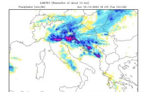 In arrivo temporali con grandine grossa sul Nord-est, fortissimi dal Veneto e Friuli VG verso Emilia Romagna, trombe d’aria sulle coste (Foto dal profilo Facebook di News by ILMeteo)