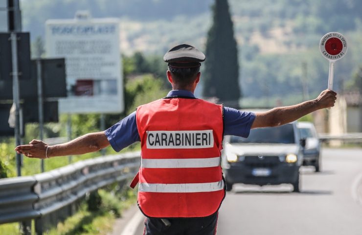 Controlli dei Carabinieri (Foto dal profilo Facebook di Carabinieri)