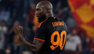 Curva dell'Inter contro Lukaku nel match Inter-Roma