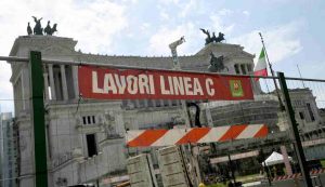 Cambio viabilità da sabato a piazza Venezia per i lavori Metro C