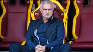 Jose Mourinho durante la partita di Serie A Roma - Monza allo stadio Olimpico, 22 Ottobre 2023