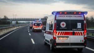 Ambulanze della della Croce Rossa Italiana (Immagine di repertorio)