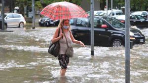 Bomba d'acqua e raffiche di vento