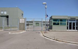 L'ingresso del carcere di Oristano (Foto dal sito del Ministero della Giustizia)