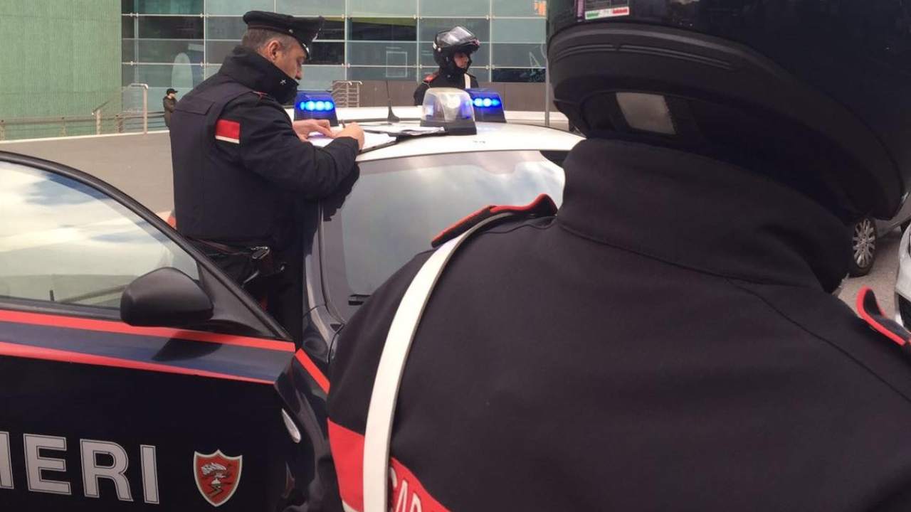 carabinieri 17 arresti per droga