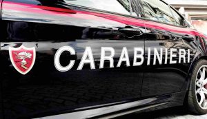 Donna in bilico sull'ex parcheggio Multipiano salvata dai Carabinieri