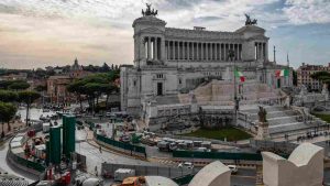 Cantiere della Metro C sotto il monumento Altare della Patria in piazza Venezia