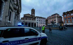 Polizia in servizio nel quartiere Trastevere, Roma (Immagine di repertorio)