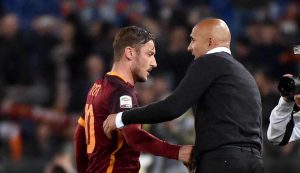 Spalletti e Totti in visita insieme al Bambino Gesù di Roma