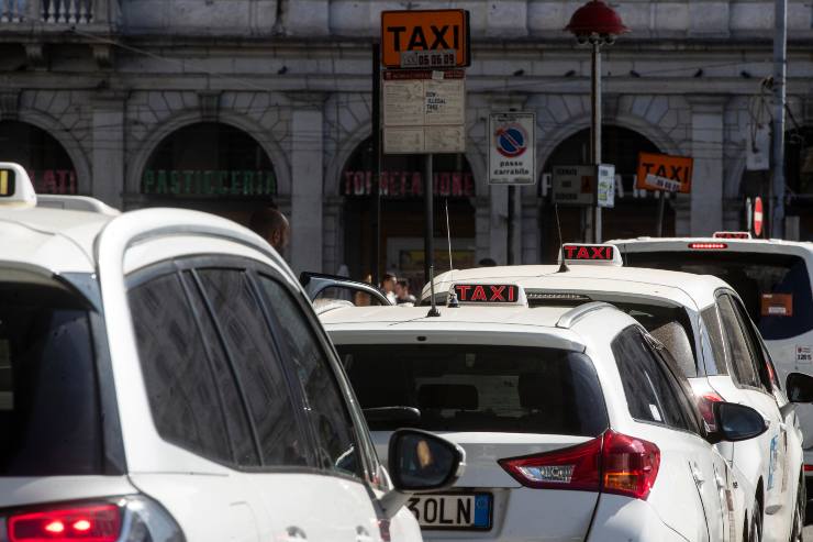 Taxi alla Stazione Termini, Roma