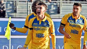 il Frosinone batte il Genoa 2 a 1