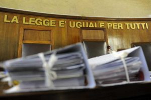 Violenze nei confronti della ex, uomo a processo