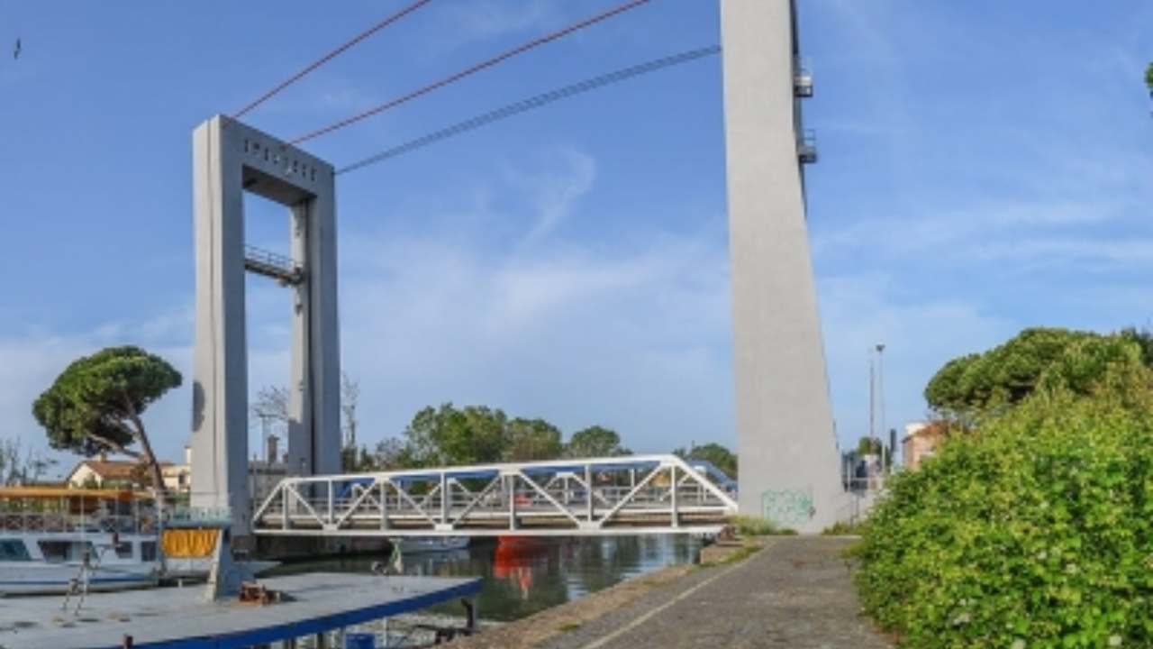 Ponte mobile Fiumicino