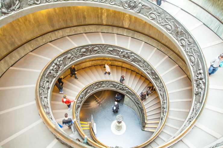 La famosa scala a chiocciola del Museo Vaticano, Roma